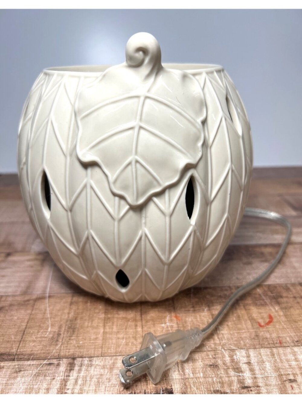Yankee Candle CeramicLeaf Design Electric Wax Warmer With Timer Control Large